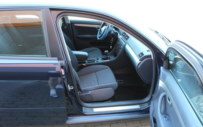 Audi A4 cena 16800 przebieg: 438000, rok produkcji 2006 z Sobótka małe 562